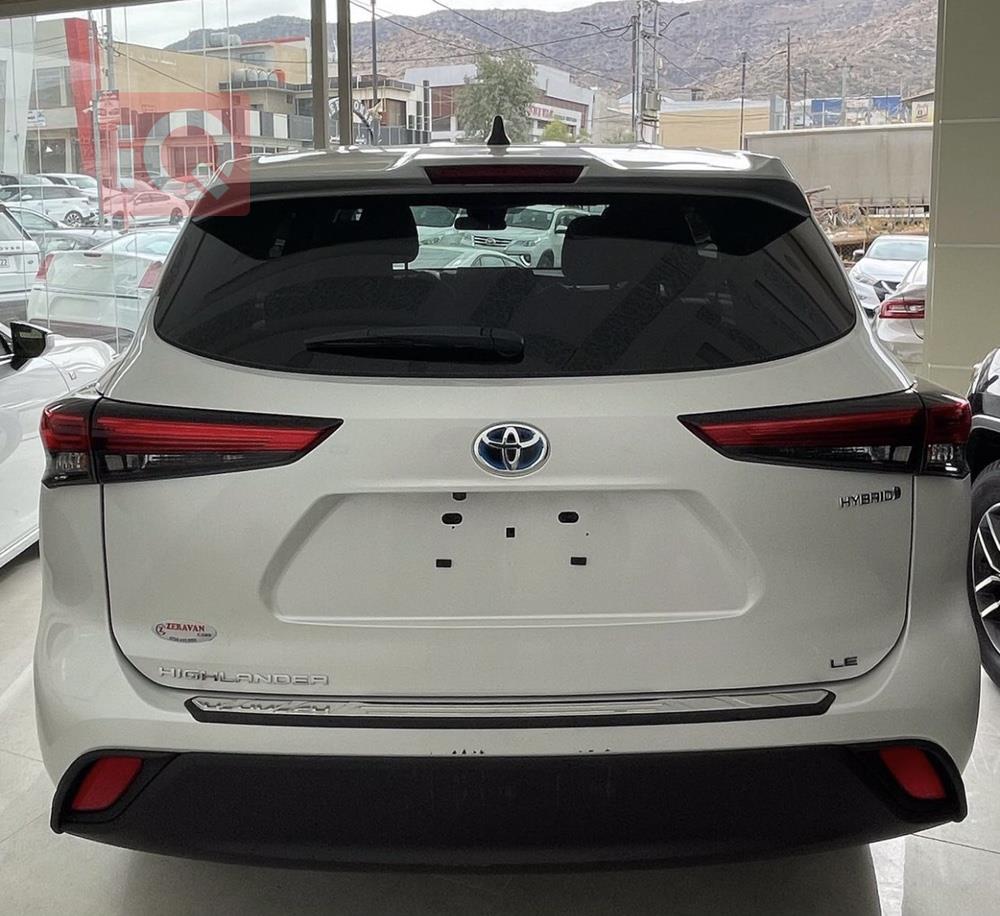 تۆیۆتا هایلاندەر